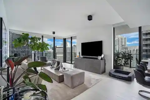 Luxury Living in Brickell Flatiron