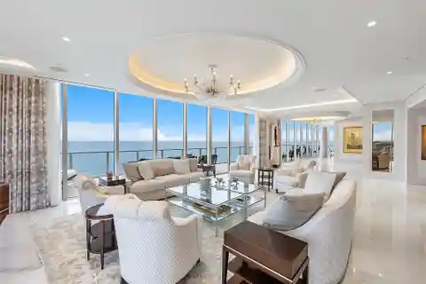 Grand Two-story Penthouse
