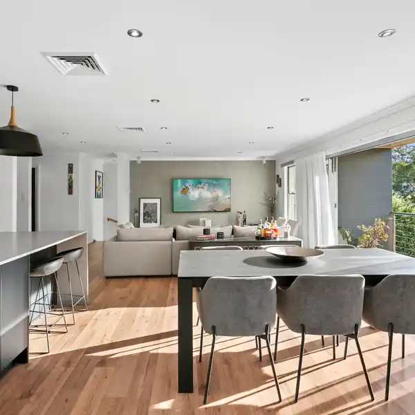 BEAUTIFULLY DESIGNED HOME WITH FRESH COASTAL FLAIR