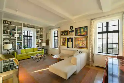 Penthouse a at the Oliver Cromwell