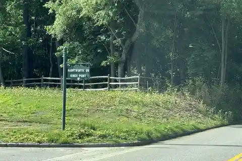 A Pristine Acre in Kings Point