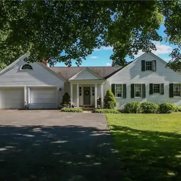 CLASSIC HOME ON A COVETED STREET