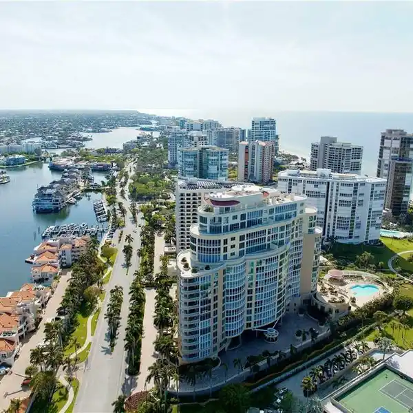 COASTAL ELEGANCE AT A SOUGHT-AFTER ADDRESS