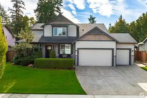 Elegant Bothell Home with Spa Bath, Guest Suite & Entertainer’s Yard