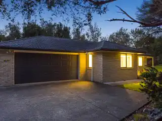 Beautiful Brick and Tile Home with Peaceful Rural Surroundings