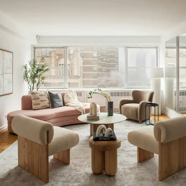 A COMFORTABLE AND EXCLUSIVE LIVING EXPERIENCE