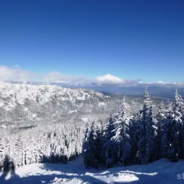 ADVENTURE-READY HOME NEAR ECHO LAKES