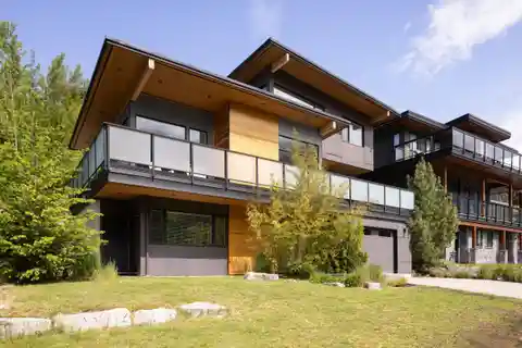 Beautiful Crumpit Woods Home