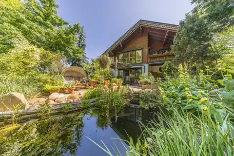 Serene and Sophisticated Living