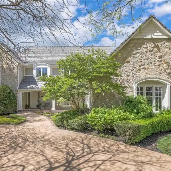 EXCEPTIONAL HOME IN LEAWOOD FOREST ESTATES