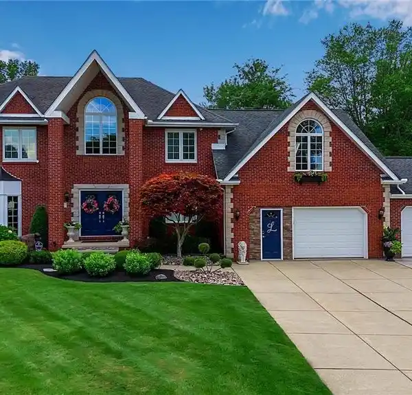 SPECTACULAR TRADITIONAL HOME
