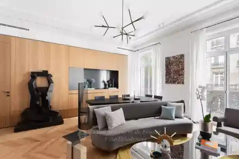 Meticulously Renovated Apartment in a Mid-19th Century Building