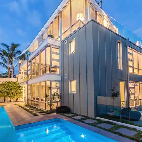 A MASTERPIECE OF LUXURY AND LIFESTYLE