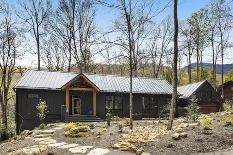 Sleek Contemporary Custom Home in Gated Laurel Ridge