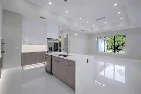 Gorgeous New Construction in Desirable Weber Woods