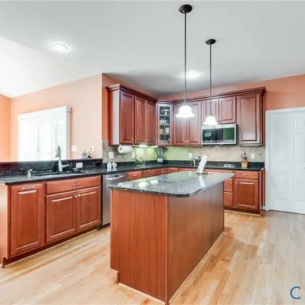 ENERGY EFFICIENT LUXURY IN HUNTON ESTATES