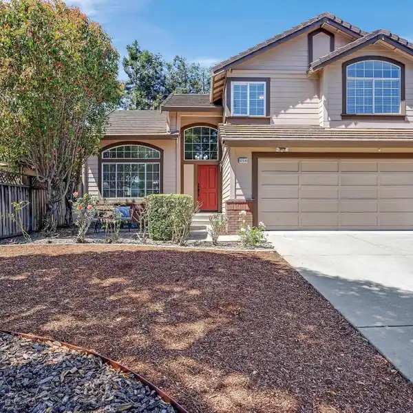 BEAUTIFUL HOME IN DESIRABLE UNION CITY