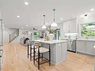 Quintessential Old Leawood Sprawling Ranch