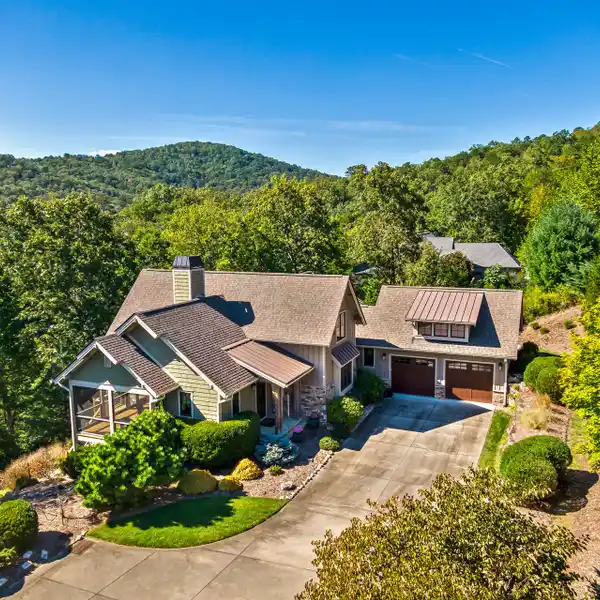 ELEVATED MOUNTAIN ELEGANCE SANCTUARY