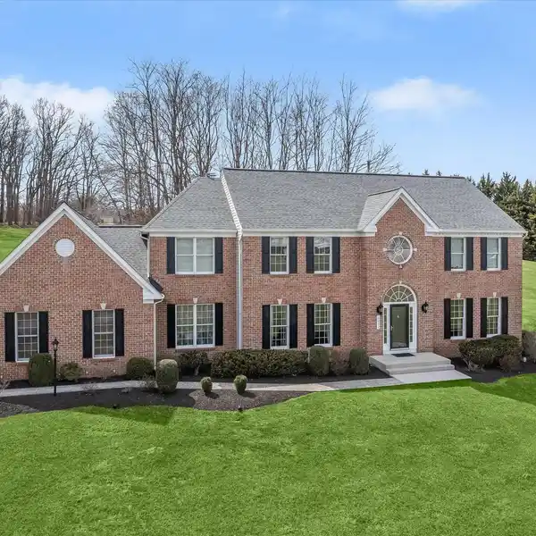 EXQUISITE BRICK FRONT COLONIAL IN PRESTIGIOUS CHALLEDON