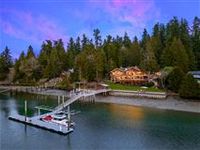 DREAMY WATERFRONT LIVING ON PORT MADISON BAY