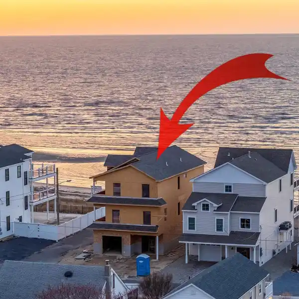 BEAUTIFUL NEW CONSTRUCTION WITH BREATHTAKING SHORE VIEWS