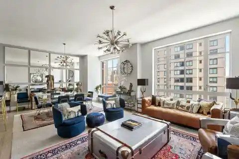 Light-filled Home in the Prestigious Kent Condominium