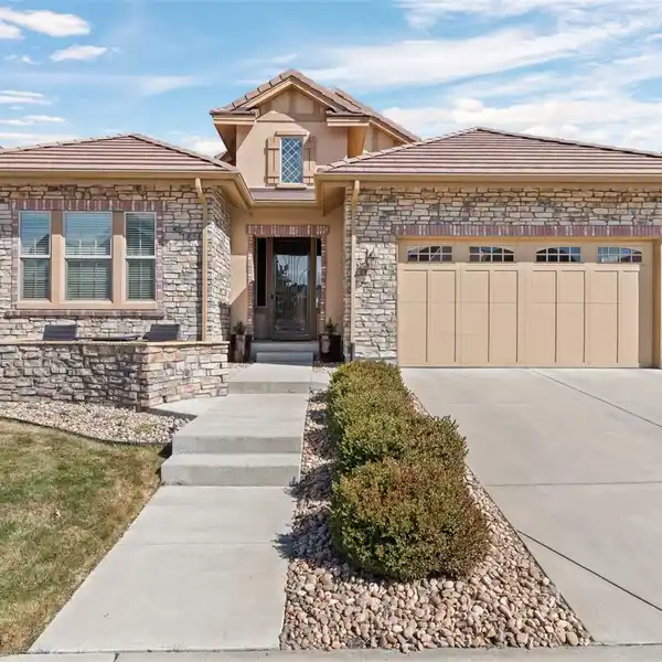 LOVELY RANCH-STYLE HOME