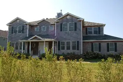 WELL-APPOINTED TRADITIONAL HOME FOR RENT