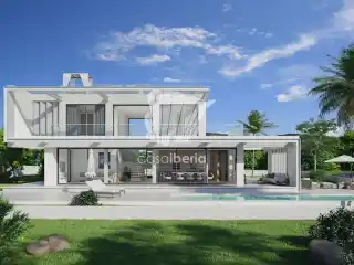 Four Bedroom Contemporary Villa with Stunning Ocean Views