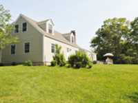 CHARMING COUNTRY HOME FOR RENT ON 4.5 ACRES