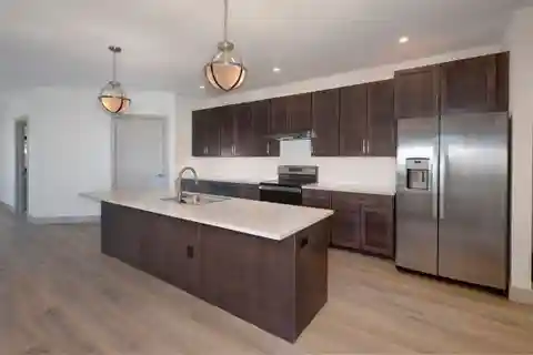 Spacious Three Bedroom in Skywalk Flats at 4th Street Crossing