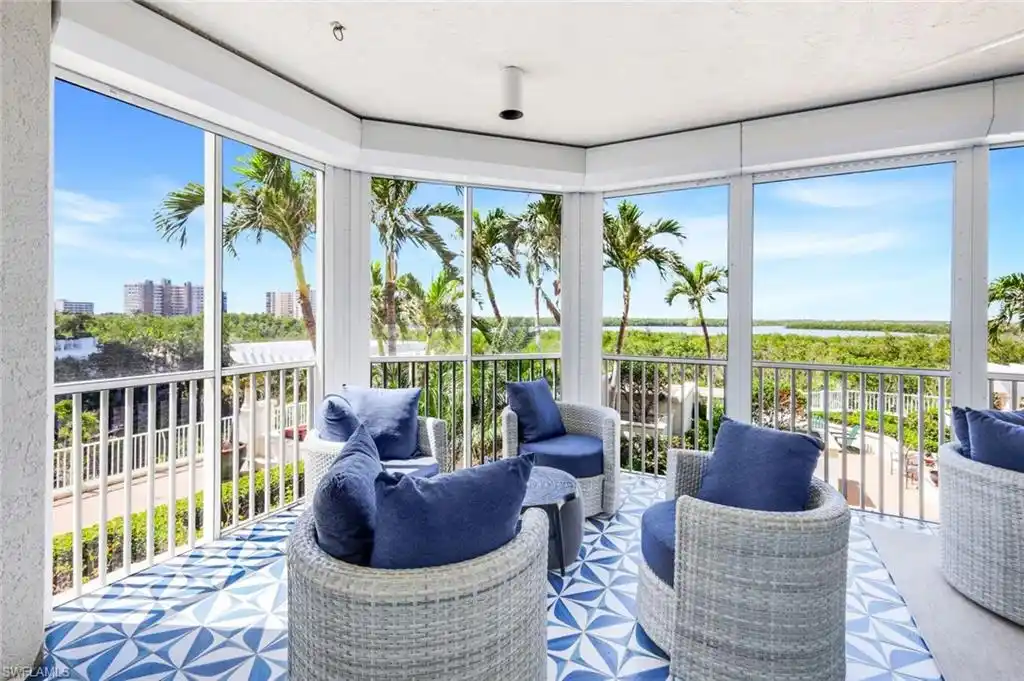 Resort-style Living in the Prestigious Grande Excelsior