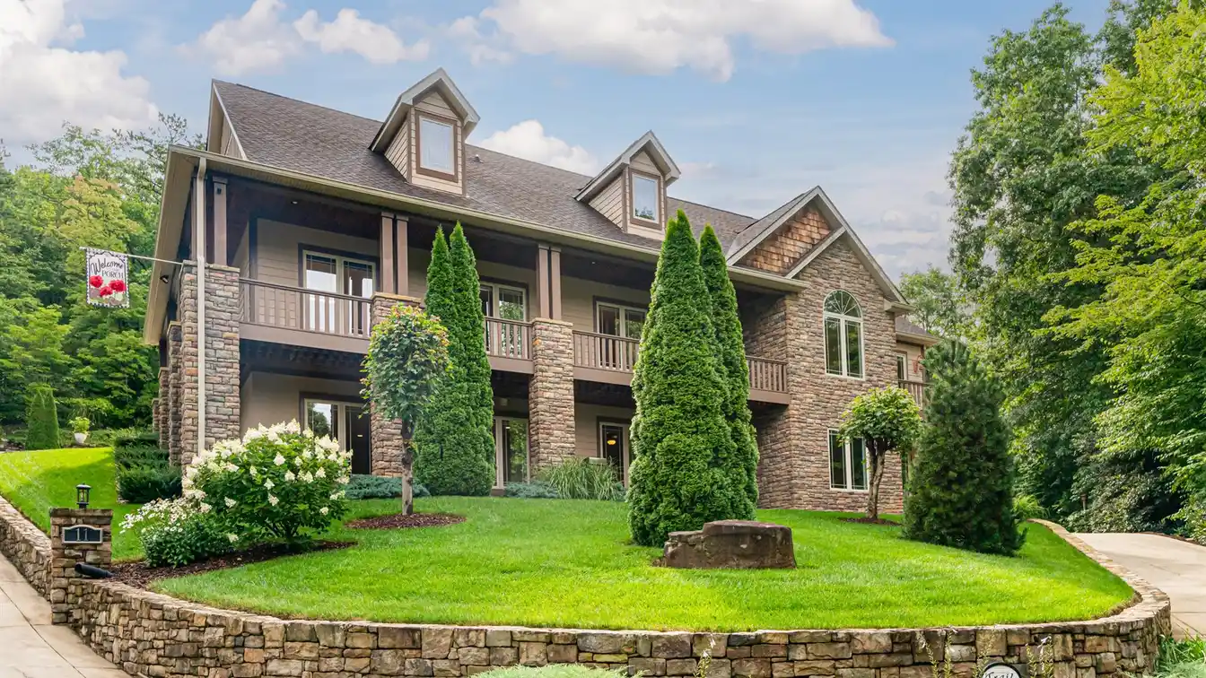Stunning Custom Built Black Mountain Home