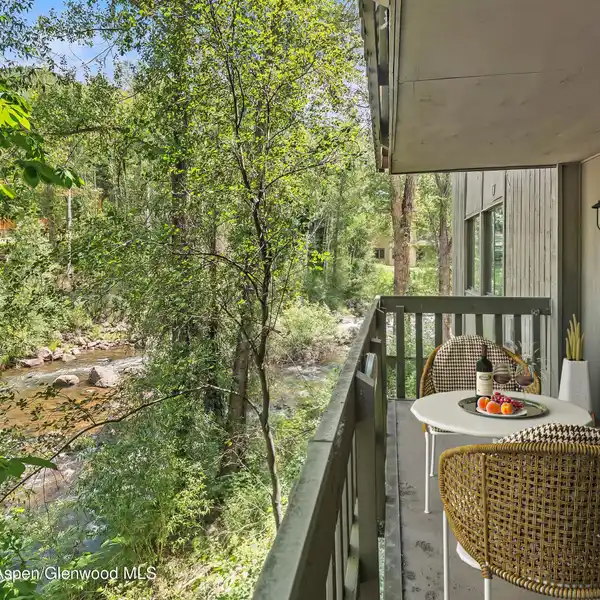 ASPEN RIVERFRONT CONDO