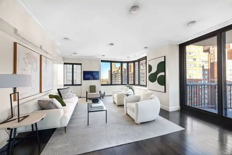 Wow Duplex Condo on East End Avenue