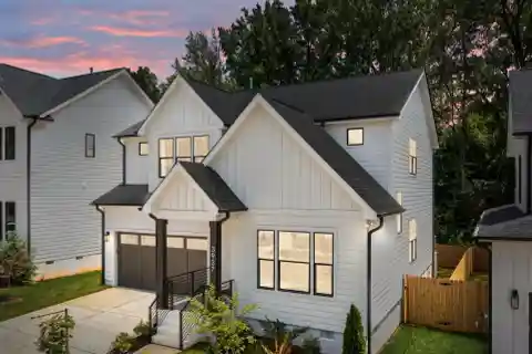 Fresh Modern Living in the Heart of Enderly Park