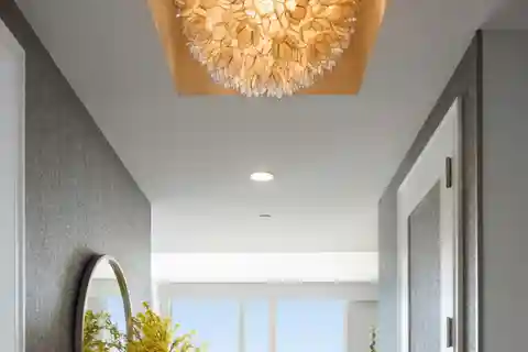 Loft-like Home in the Sky