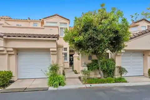 Beautifully Maintained Condo in Bel Mondo