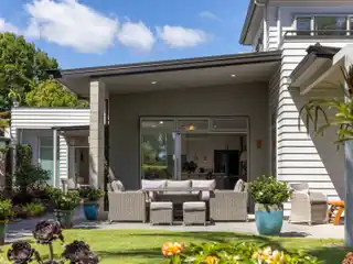 Plummers Point Oasis