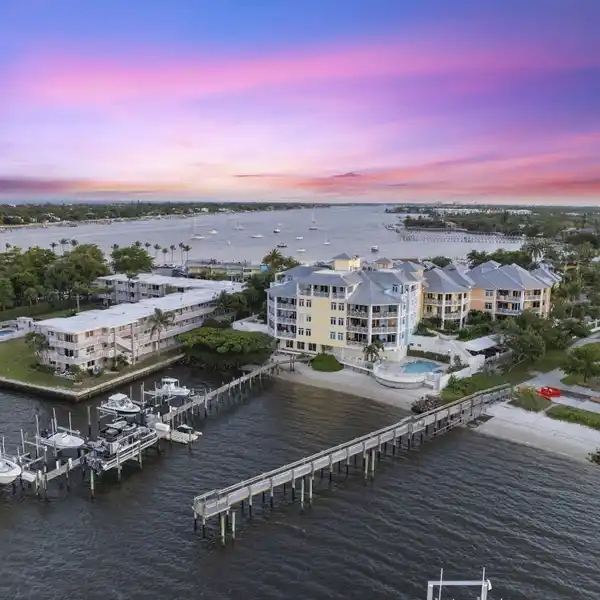 WATERFRONT RETREAT IN OLDE VILLAGE POINTE