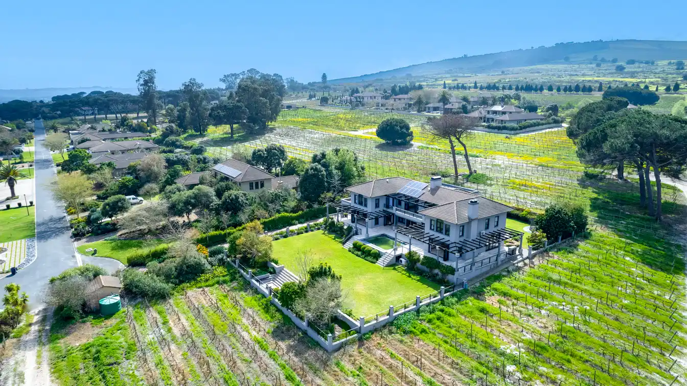 Klein Zevenwacht Mansion - a Promise of Fantastic Things to Come