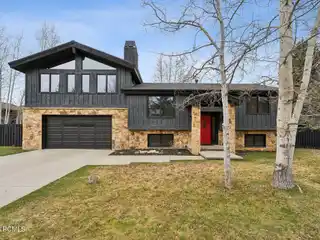 Modern and Updated Park Meadows Home