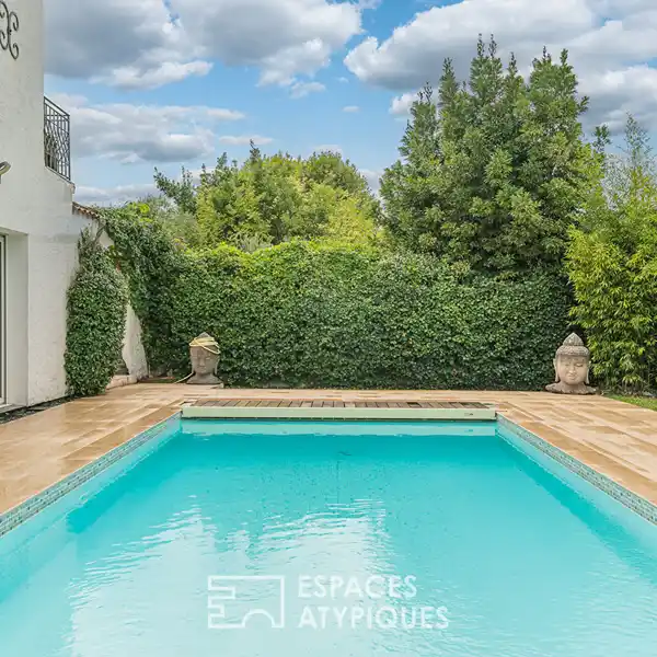 ELEGANT FAMILY HOME WITH HEATED POOL