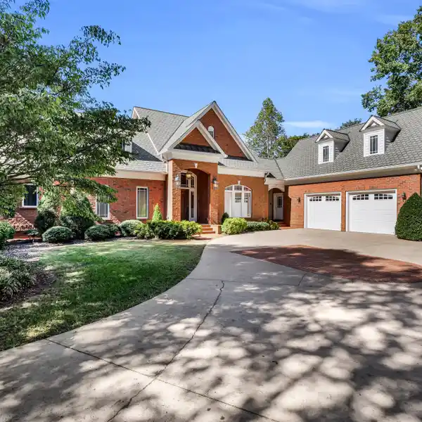 THOUGHTFULLY DESIGNED FAMILY HOME ON TRANQUIL ACRES