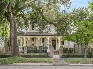 Stunning Victorian in the Golden Rectangle