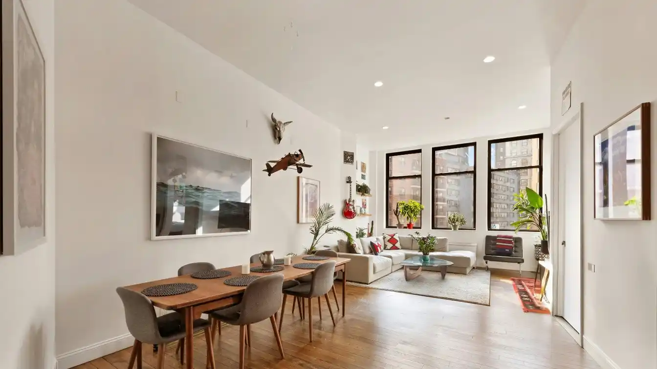 Expansive Loft-style One Bedroom