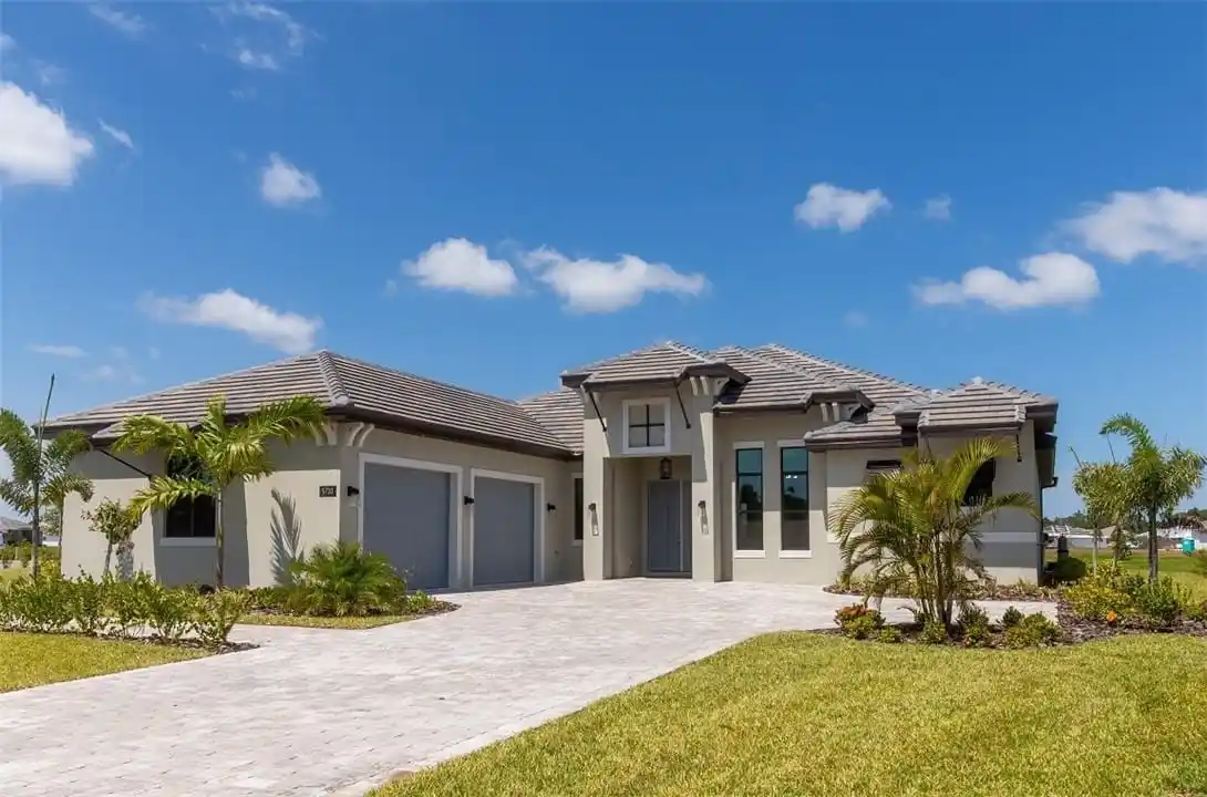 Great Opportunity in a Desirable Golf Community