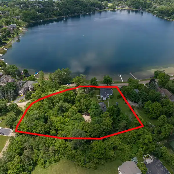 INCREDIBLE LAKEFRONT LOT