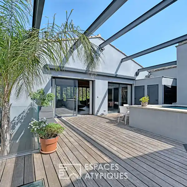 TRANQUIL RETREAT WITH LUXE MODERN COMFORTS